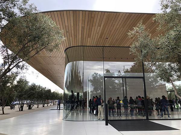 Apple Park, California, USA