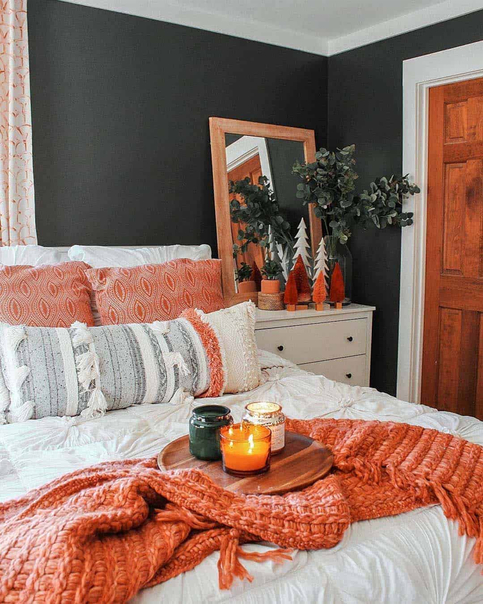 Autumn bedroom décor