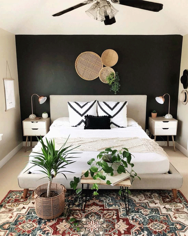 Mixed Bedroom For A Couple: