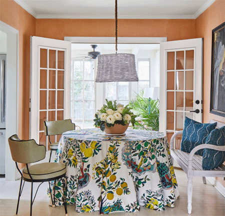 Artisanal and vintage breakfast nook: