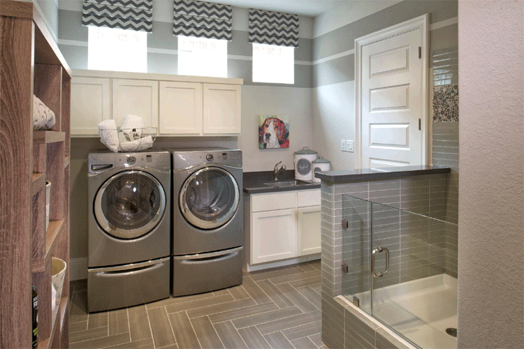 MUDROOM LAUNDRY ROOM